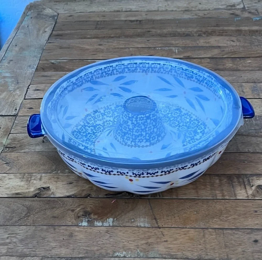 Temp-Tations Old World Ceramic Bundt Cake Pan 10.5